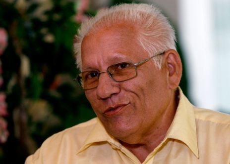 Dr. Manuel Collera